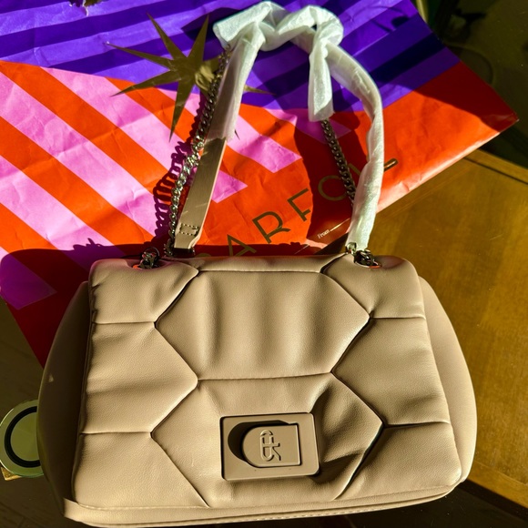 PARFOIS beauty, new camel-color crossbody bag, w silver hardware + chain strap - Picture 2 of 6